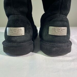 UGG Australia Black Suede snow Boots- 7